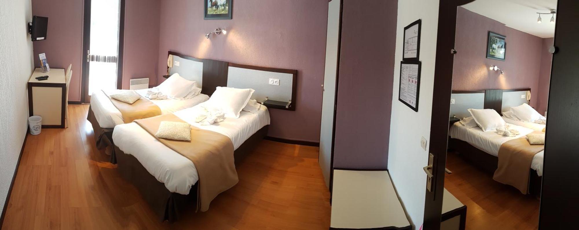 Hotel Les Gabarres Tour-de-Faure Szoba fotó