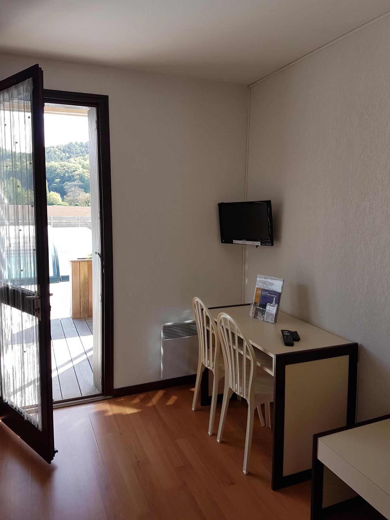 Hotel Les Gabarres Tour-de-Faure Szoba fotó